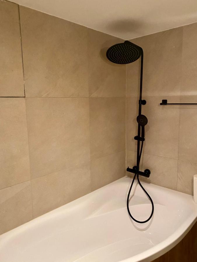 Brick Apartment Жилина Екстериор снимка