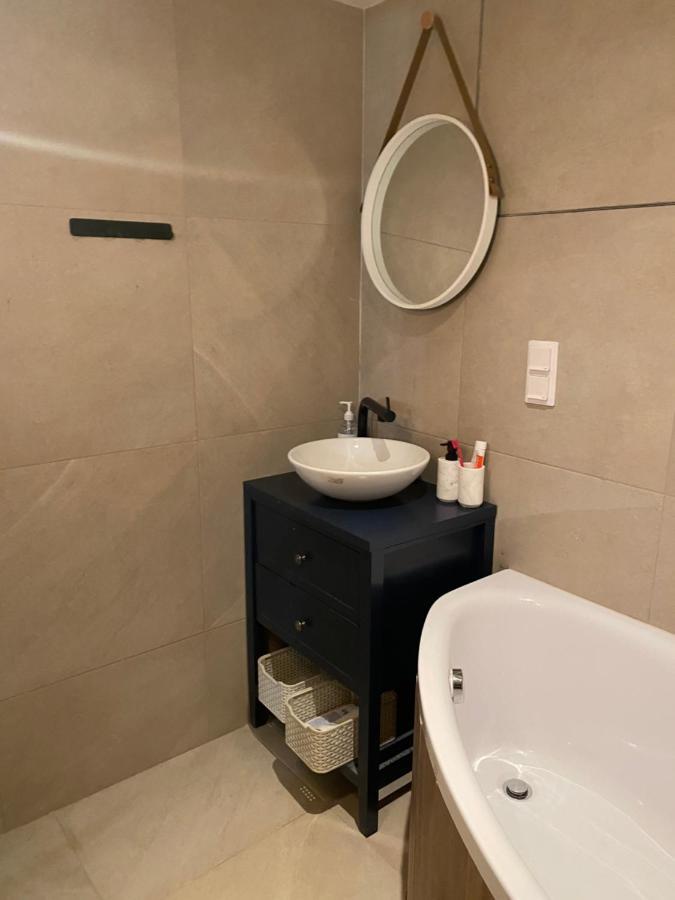 Brick Apartment Жилина Екстериор снимка